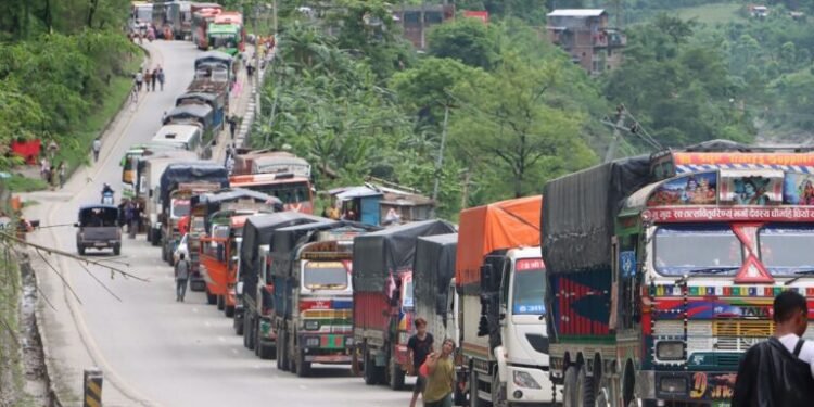 मुग्लिन–नारायणगढ सडक एकतर्फी सञ्चालनमा