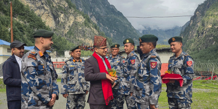 मनाङ सिडिओ पौडेलद्वारा निर्वाचन सुरक्षामा ध्यान दिन निर्देशन