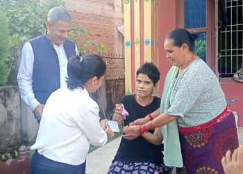 फरक क्षमता भएकी २७ वर्षीया पन्थलाई निवासमै नागरिकता