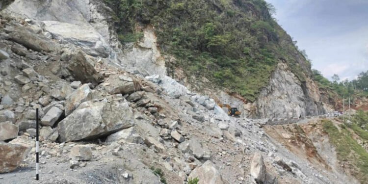 पहिरोले कालीगण्डकी करिडोर अवरुद्ध