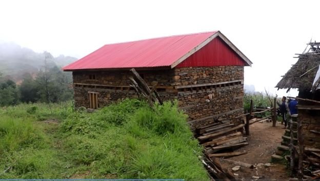 टेम्केमैयुङका दश दलित परिवारलाई सरकारले बनाइदियो घर