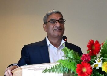 प्रधानमन्त्री ओलीसमक्ष गृहमन्त्री लेखकको राजीनामा