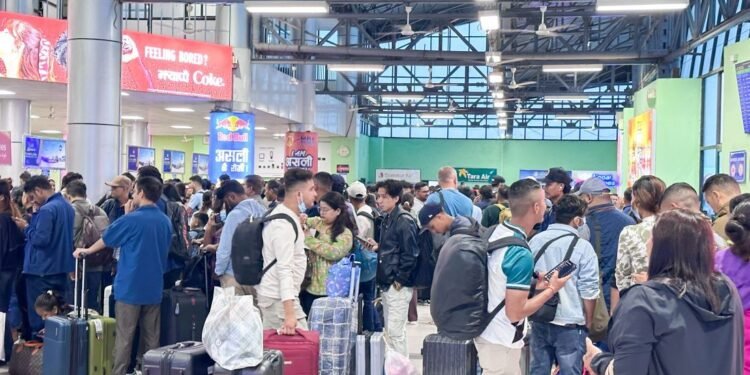 दसैँ नजिकिएसँगै आन्तरिक उडानमा चाप बढ्यो