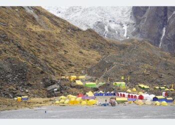 अन्नपूर्ण आधारशिविरमा धेरै पर्यटक आएपछि…