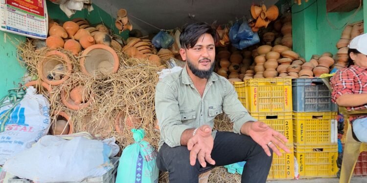 माटोका भाँडाकुँडाबाट आत्मनिर्भर