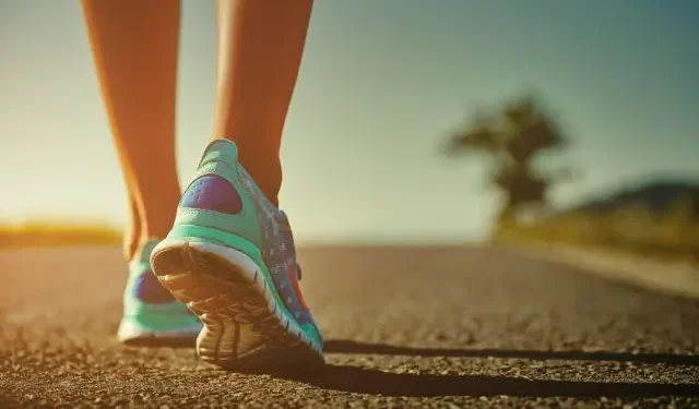 स्वस्थ हुन दैनिक कति हिँड्ने ?