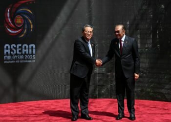 चीन र आसियानबीच ‘स्वतन्त्र व्यापार’ सम्झौतामा हस्ताक्षर