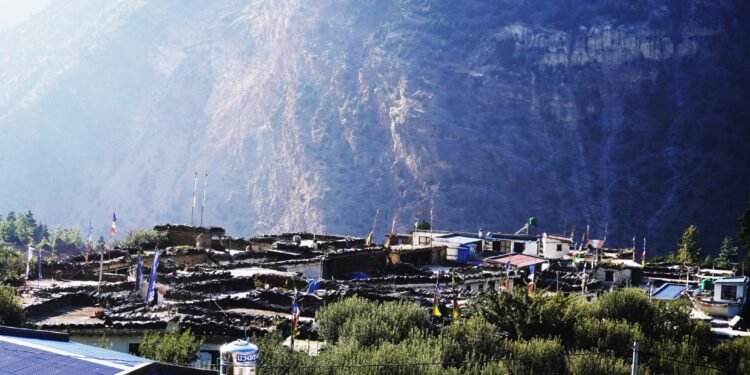 सिमाना कुर्न बसेको ‘चिमाङ’ गाउँको मौलिकता