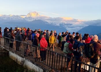 मनै लोभ्याउने पुनहिल