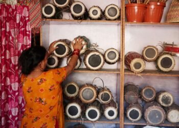 मादल बिक्री नभएपछि व्यवसायी निराश