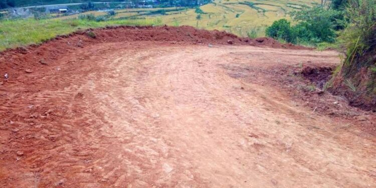 खोङटाङ–खावा भञ्याङ सडक स्तरोन्नति