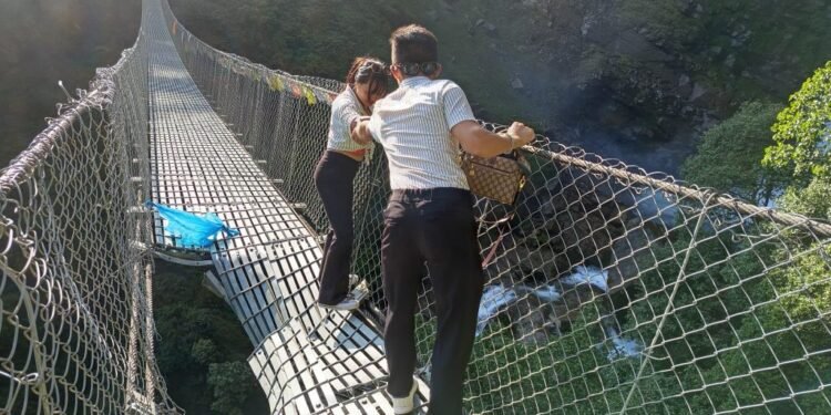 पुल मर्मत नहुँदा सर्वसाधारणलाई सास्ती