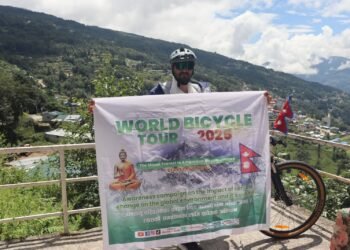 तनहुँका निरन्जनको ‘एभरेष्टदेखि एन्टार्कटिका’ सम्म साइकल यात्रा सुरु