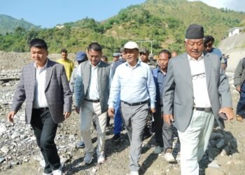 विपद्ले क्षतिग्रस्त सडकमा अस्थायी डाइभर्सन निर्माणमा जोड