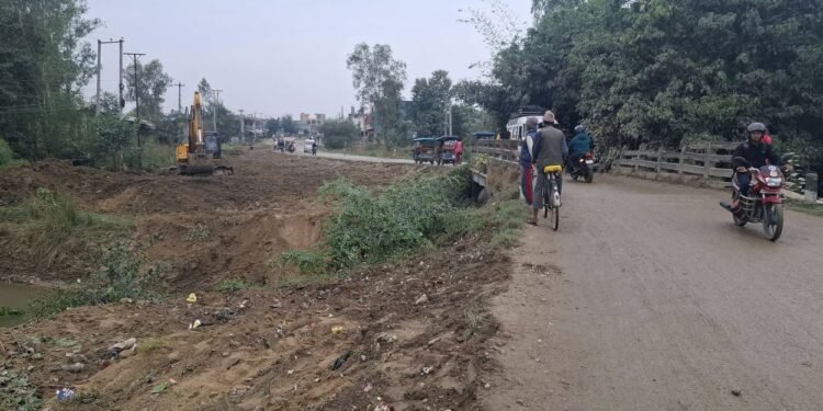 नेपालगञ्ज–गुलरिया सडकमा चार ‘लेन’को पुल निर्माण हुँदै