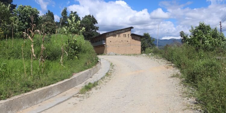 खोङटाङ–खावा भञ्याङ सडक स्तरोन्नति