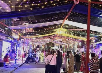 झिलिमिली बत्तीले चम्किएको धरान