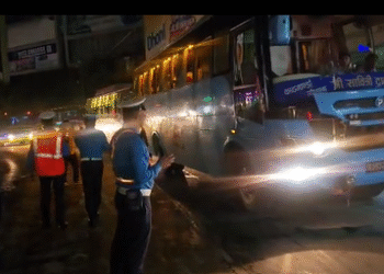 नागढुङ्गा सहितका नाकाहरूमा ट्राफिक प्रहरीको माइकिङ, उच्च सतर्कता अपनाउन आग्रह