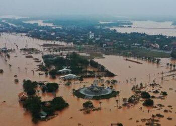 भियतनाममा भीषण बाढी, ३५ जनाको मृत्यु, हजारौँ घर डुबानमा