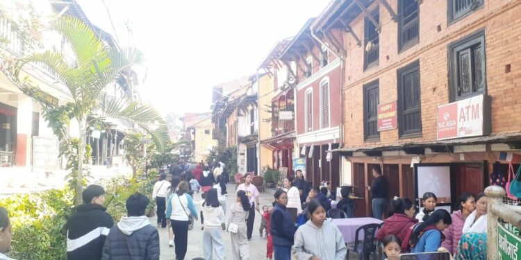 बन्दीपुरका होटलमा पर्यटक भरिभराउ हुँदा व्यवसायी उत्साहित