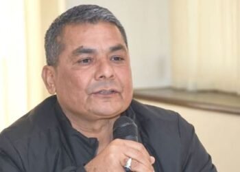 सिंहदरबारमा फेरि संवाद : गृहमन्त्रीसँग तेस्रो चरणको वार्तामा दुर्गा प्रसाईं