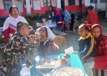 ताकममा सेनाको स्वास्थ्य शिविर : करिब दुई सय जना लाभान्वित