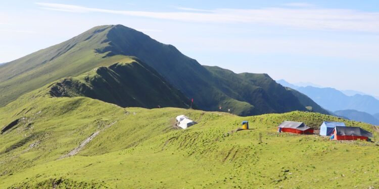 हिउँदभरि सुनसान हुन्छ बुकीपाटन