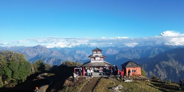 प्रकृति र संस्कृतिको सङ्गम तीनचुले
