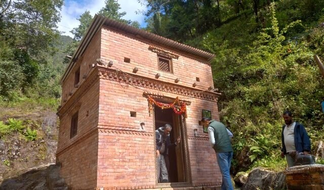 पुनःनिर्माण सुरु भएको तीन वर्षसम्म अलपत्र बालेश्वरी मन्दिर