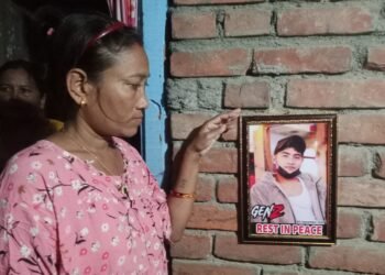 जेनजी आन्दोलनका सहिदः सरकारले जागिर लगाइदिने आशामा सहिदकी पत्नी मञ्जु