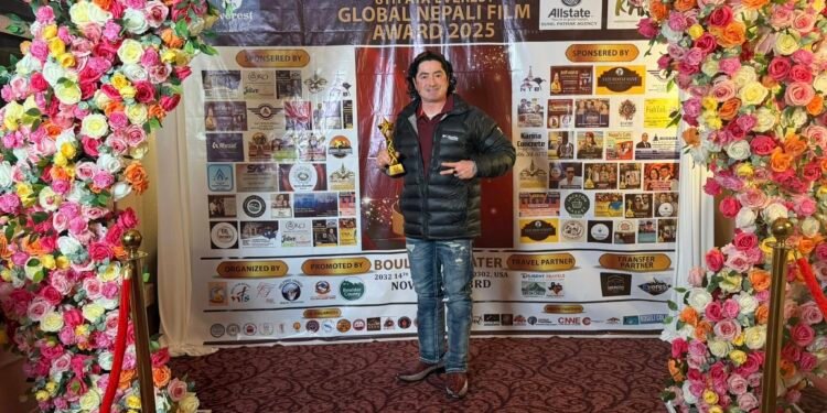 युवा कलाकार, व्यवसायी तथा समाजसेवी कृष्ण सुनार विशेष रूपमा सम्मानित