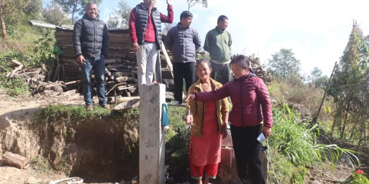 पौवादुङमाको चाँपे गाउँमा घरघरमा जडान