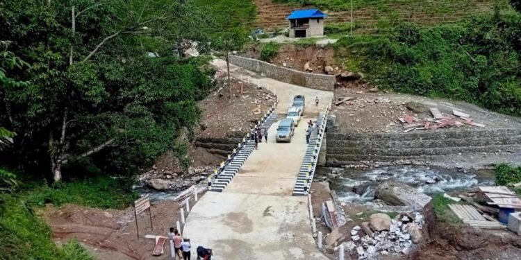 बएखुवा खोला पक्की पुल बनेपछि स्थानीयमा खुसी