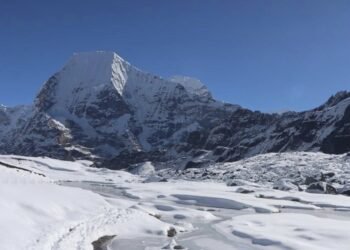 रोल्वालिङ हिमपहिरोमा बेपत्ता भएका ५ जना अझै भेटिएनन्, खोजीकार्य स्थगित