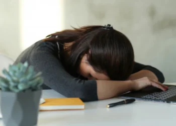 यी बानीले चुपचाप ऊर्जा चुस्छन्, आजै परिवर्तन नगरे थकान र आलस्य बढ्दै जान्छ