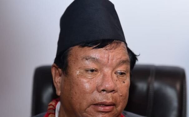 दशरथचन्द स्वास्थ्य विज्ञान विश्वविद्यालयमा उपकुलपति अभावः दुई विज्ञापन निष्क्रिय भएपछि मन्त्री पुनको फेसबुकमा पोष्ट सार्वजनिक