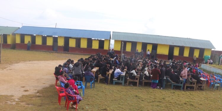 पौवादुङमामा विद्यालय छाडेका बालबालिकाको खोजी अभियान