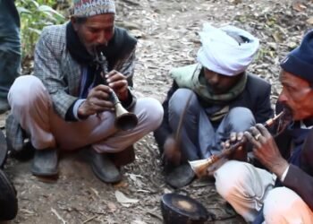 हराउँदै परम्परागत पञ्चेबाजा बजाउने चलन