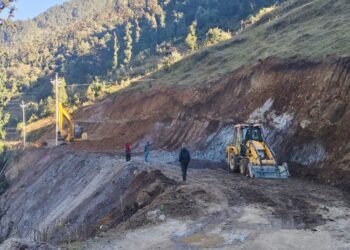 सालझण्डी–ढोरपाटन सडक : तीन पटक म्याद थप्दा ६० प्रतिशत काम