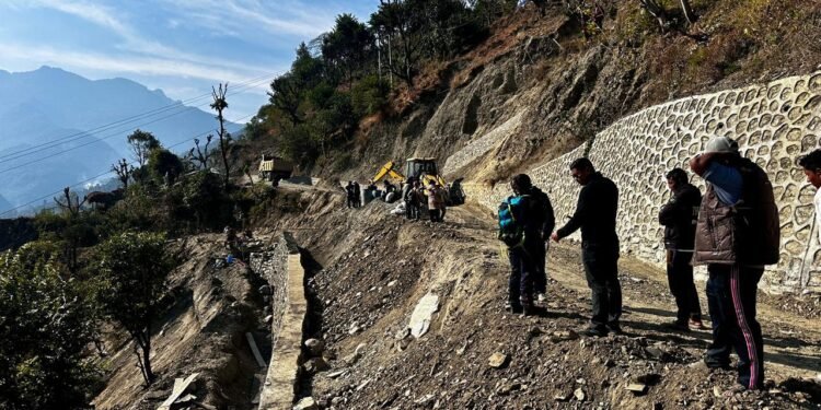 पखेर–बरङ्जा सडक योजना अन्तिम चरणमा