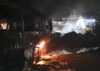 भारतको उत्तर प्रदेशमा बसमा आगलागी हुँदा दुई नेपालीको मृत्यु