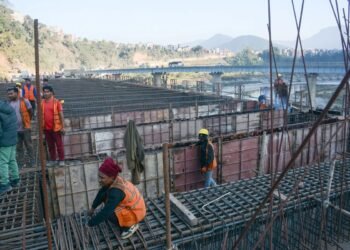 चार लेनको मादी पुल अन्तिम चरणमा