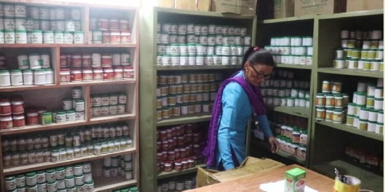 आयुर्वेदिक उपचारतर्फ जनआकर्षण बढ्दो