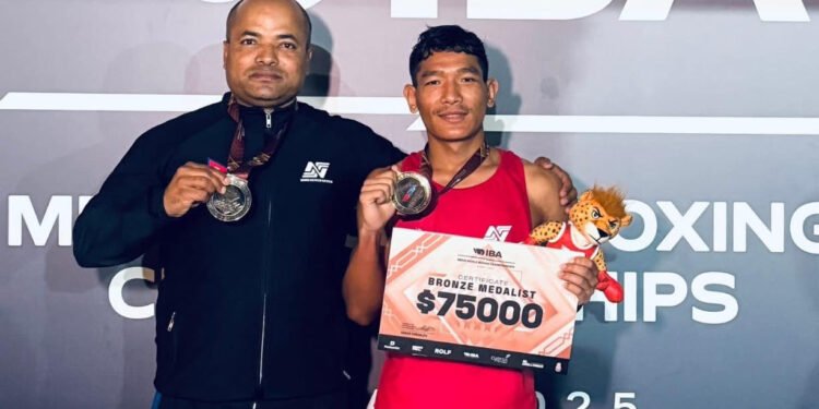 आइबिए पुरुष विश्व बक्सिङ प्रतियोगितामा बक्सर चन्द्रलाई काँस्य