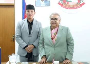 सुहाङलाई प्रधानमन्त्रीले भनिन्- तपाईँहरुजस्तो युवा आउनुपर्छ र देशको बागडोर सम्हाल्नुपर्छ