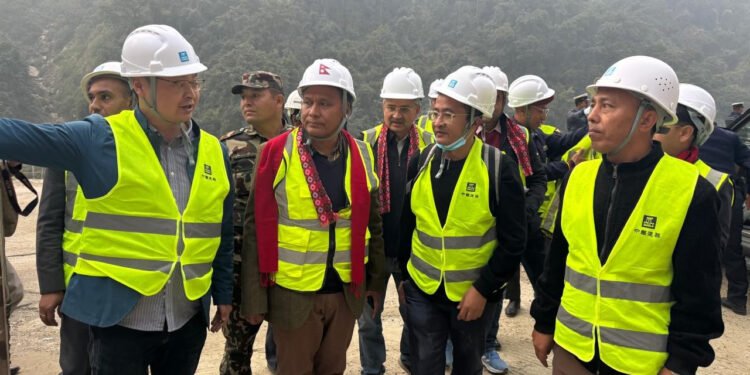 सिद्धबाबा सुरुङ निर्माण ६५ प्रतिशत सम्पन्न, निर्माण भएपछि सिद्धार्थ राजमार्ग भएर यात्रा गर्ने यात्रुका लागि सुरक्षित र भरपर्दो यात्रा सुविधा हुने