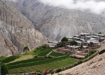 हिउँदयाममा बाँसस्थान फेरिएको मुस्ताङको साङ्ता गाउँ