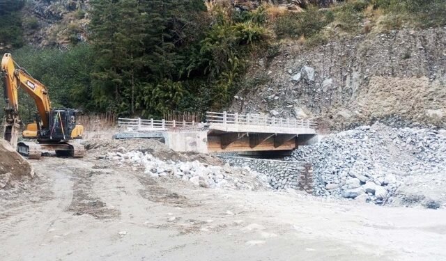 कोरला सडकमा १३ पुल निर्माण, तीन पुल बन्दै
