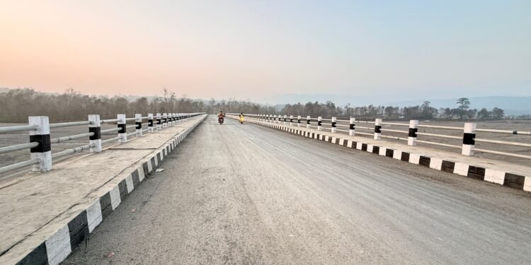 आठ वर्षमा बन्यो केरुङ्गे खोलामा पुल