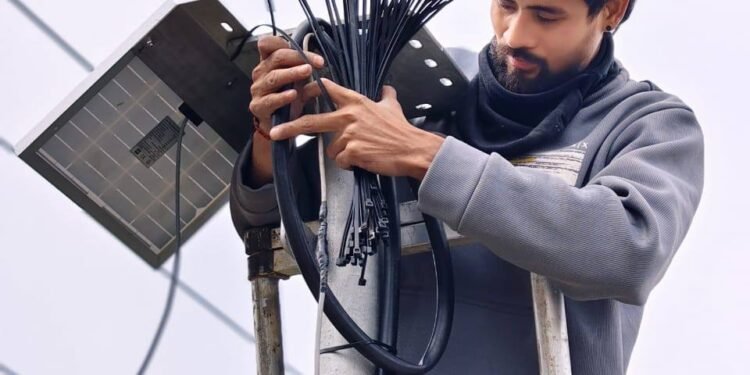 राधानदीमा जलस्तर मापन गर्ने ‘रडार लेभल सेन्सर’ जडान